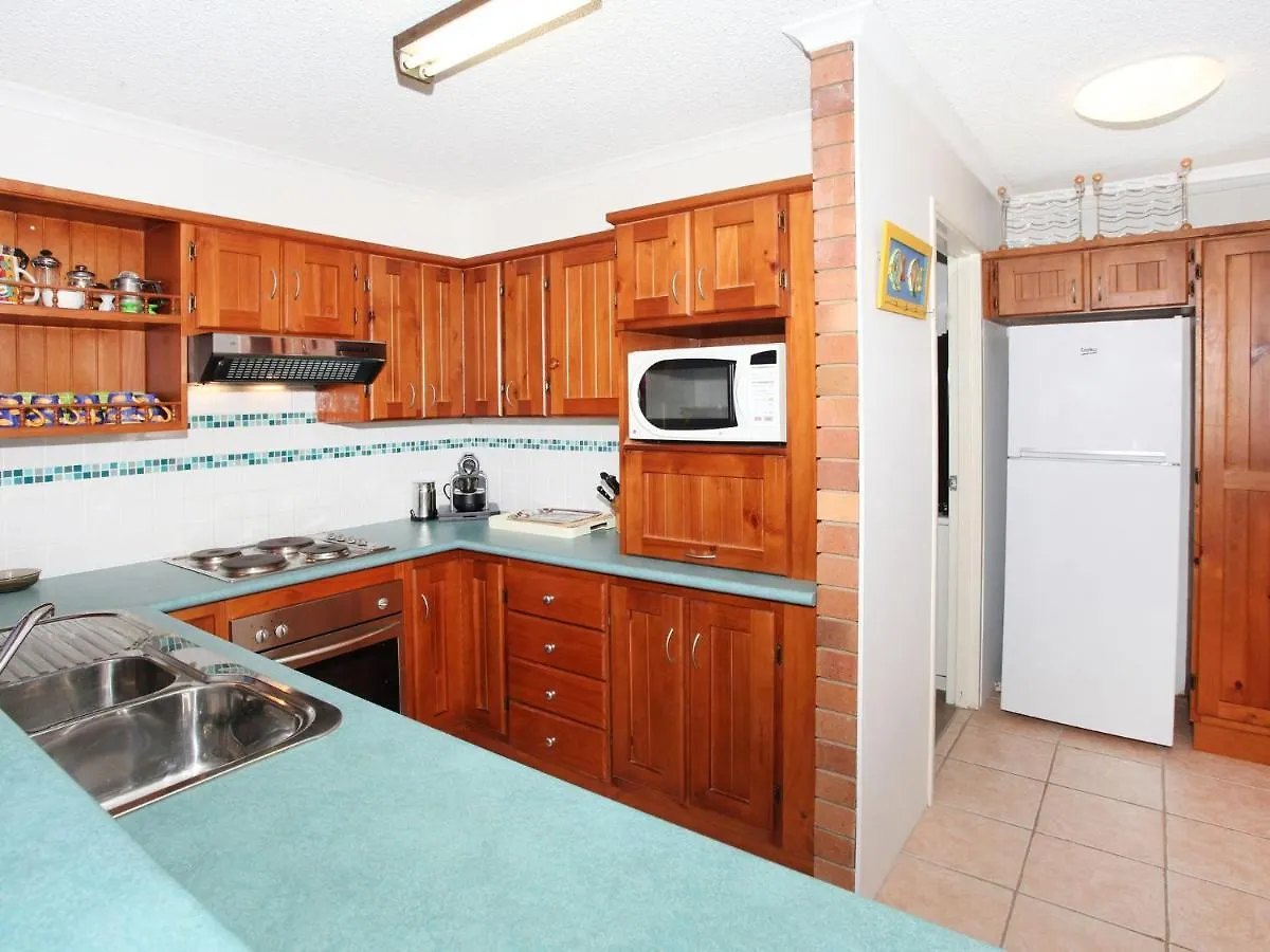 Courtney Cove 1 Comfortable Two Bedroom Apartment On Mooloolaba Canal