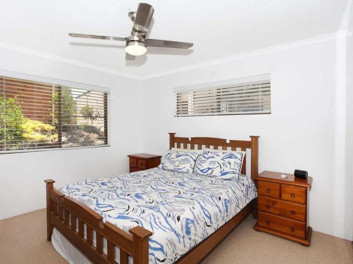 Courtney Cove 1 Comfortable Two Bedroom Apartment On Mooloolaba Canal